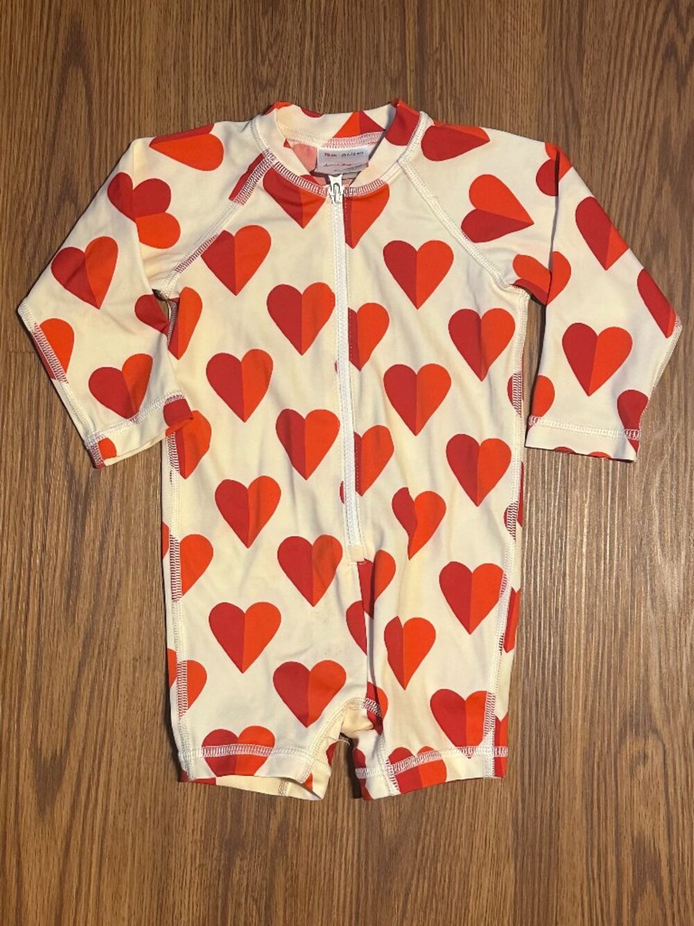 Hanna Andersson long sleeve rashgaurd swimsuit "Sweet Heart" 6-12 months